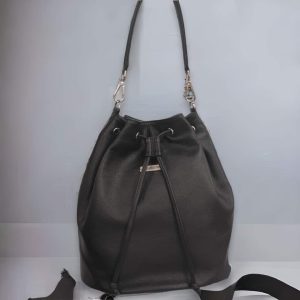 Is Crapitas Bags borsetta a secchiello
